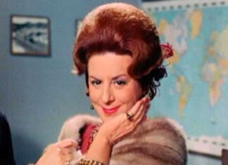 Η αγαπημένη ελληνική κωμωδία «Μία Πάστα Φλώρα» ζωντανεύει στην σκηνή του αμφιθεάτρου «Φρίξος Παπαχριστίδης» στην Ελευθερούπολη