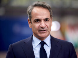 Ο Κυρ. Μητσοτάκης τοποθέτησε στην θέση του υφυπουργού αγροτικής ανάπτυξης και τροφίμων τον Μακάριο Λαζαρίδη. Πρέπει να είναι πολύ απεγνωσμένος ο πρωθυπουργός!