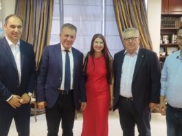 Το δημοτικό γήπεδο Νέας Περάμου θα αποκτήσει κερκίδα με στέγαστρο