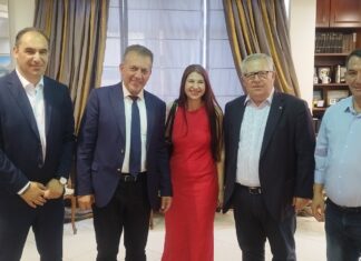 Το δημοτικό γήπεδο Νέας Περάμου θα αποκτήσει κερκίδα με στέγαστρο