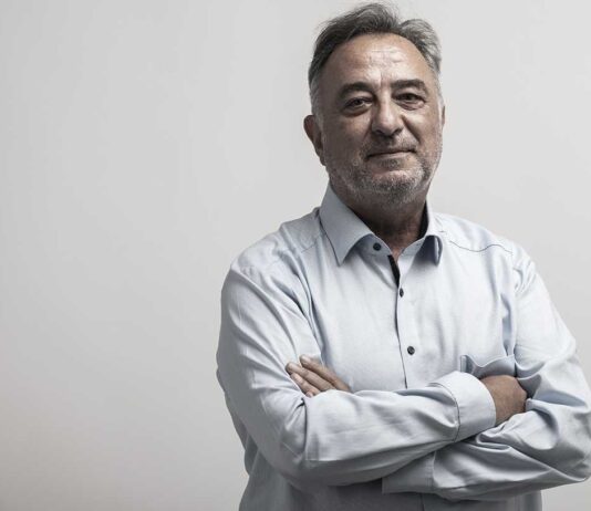 Ο Τάκης (Αγγελίδης) δεν είναι μάντης, αλλά αντιδήμαρχος τουρισμού!