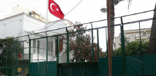 Επιτέλους, να τελειώνουμε με την «ανθελληνική γιάφκα» στην Κομοτηνή!