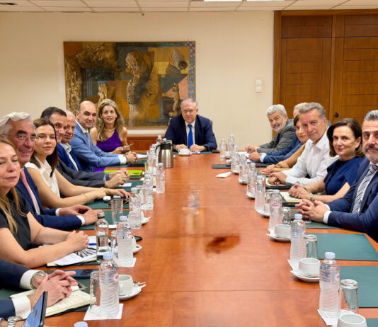 H «πολιτικάντικη κουζίνα» για την αντιμετώπιση της ακρίβειας!
