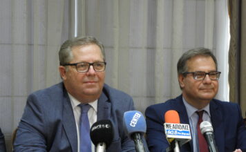 Ο Κώστας Αντωνιάδης «ξενέρωσε» με τον Χρήστο Μέτιο, αλλά δεν έχει δικαίωμα να χαρίζει την έδρα στο περιφερειακό συμβούλιο