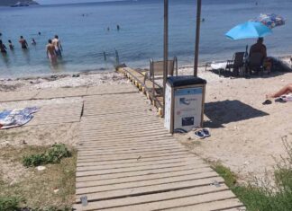 Στην κεντρικότερη παραλία στον Λιμένα Θάσου