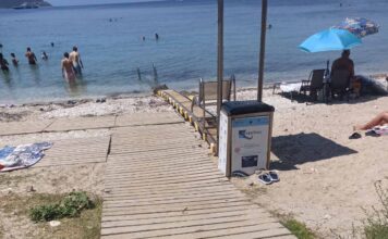 Στην κεντρικότερη παραλία στον Λιμένα Θάσου