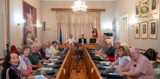 Ποιοι ήταν οι επισκέπτες από την Νυρεμβέργη, που τους υποδέχτηκαν ο αντιδήμαρχος πρασίνου, περιβάλλοντος, καθημερινότητας και ο πρόεδρος του δημοτικού συμβουλίου;