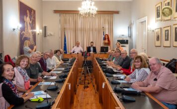 Ποιοι ήταν οι επισκέπτες από την Νυρεμβέργη, που τους υποδέχτηκαν ο αντιδήμαρχος πρασίνου, περιβάλλοντος, καθημερινότητας και ο πρόεδρος του δημοτικού συμβουλίου;