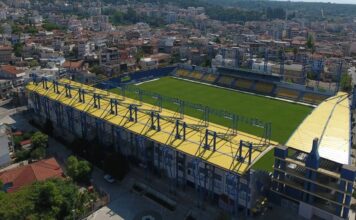Πρέπει να απαγορευτούν οι προπονήσεις των ακαδημιών ποδοσφαίρου στο «Βερούλειο» γήπεδο. Και να γίνει η ποδοσφαιρική έδρα του Α.Ο.Κ. για τα επόμενα 20 έτη