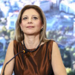 Μισόλογα, γενικόλογα και απολιτικές θέσεις από την Μαρία Καρυστιανού
