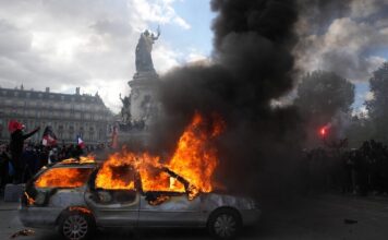 Δεν θα ανεχτούμε, οι νομοταγείς πολίτες, να ζήσουμε στην Ελλάδα τα θλιβερά επεισόδια που γίνονται στην Γαλλία